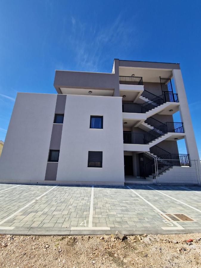 Luka Apartman *