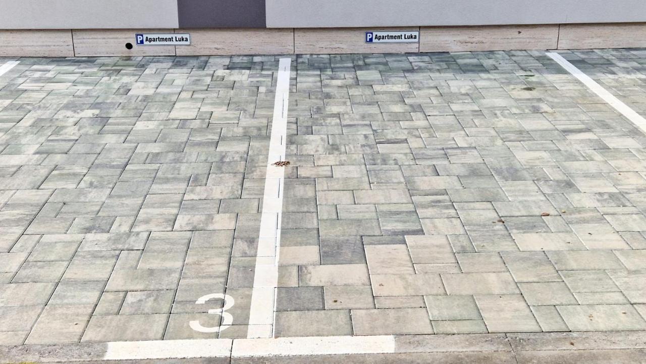 Luka * Privlaka (Zadar)